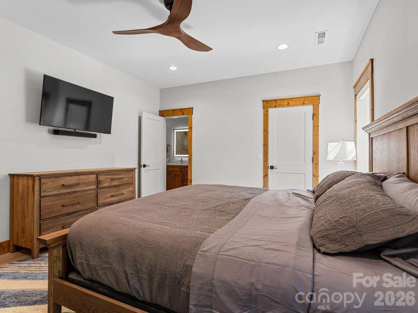 15 Moytoy Lane, Brevard, NC 28712.  MLS# CAR4429647, YatesRealty ID 54054. 