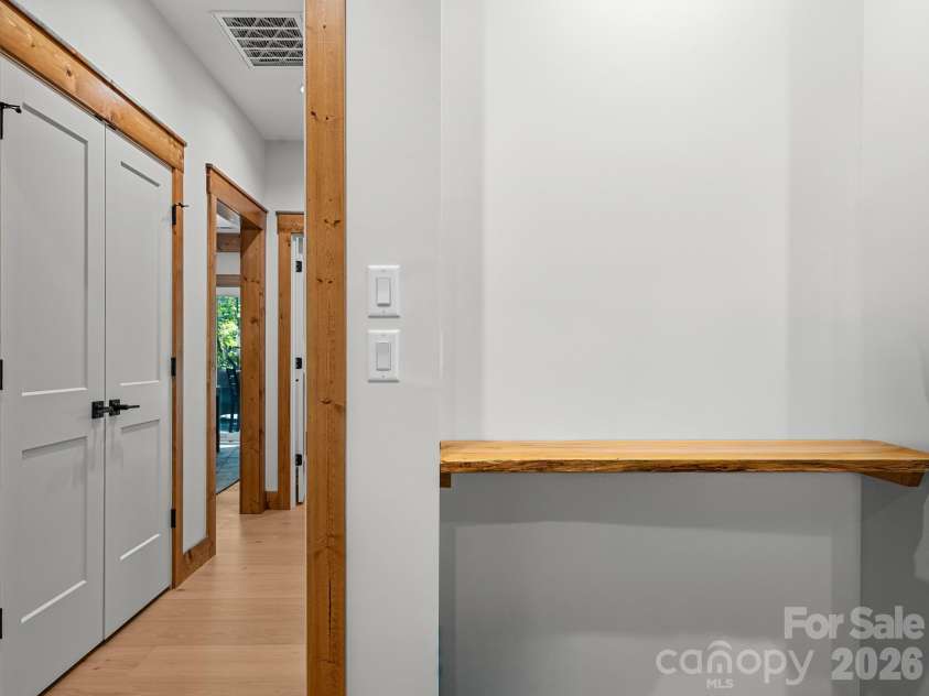 15 Moytoy Lane, Brevard, NC 28712.  MLS# CAR4429647, YatesRealty ID 54054. 