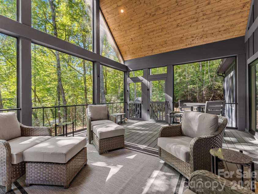 15 Moytoy Lane, Brevard, NC 28712.  MLS# CAR4429647, YatesRealty ID 54054. 