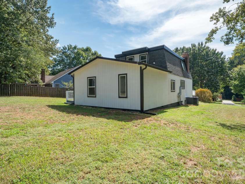 10111 Withers Road, Charlotte, NC 28278.  MLS# CAR4429841, YatesRealty ID 54055. Back of Home