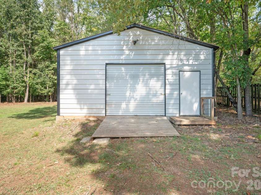 10111 Withers Road, Charlotte, NC 28278.  MLS# CAR4429841, YatesRealty ID 54055. Outbuilding/ Workshop
