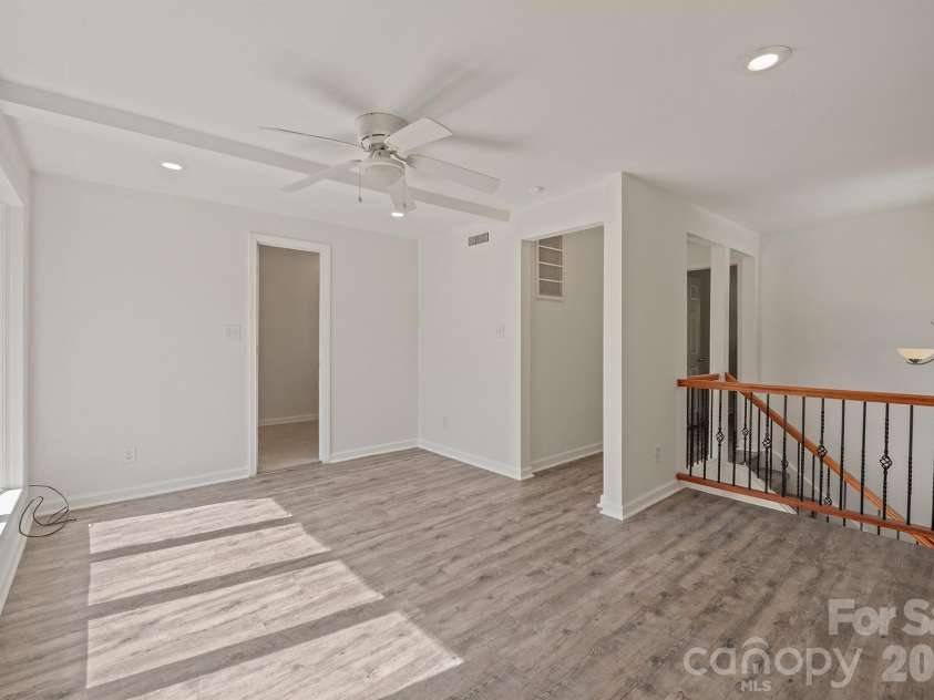 10111 Withers Road, Charlotte, NC 28278.  MLS# CAR4429841, YatesRealty ID 54055. Upstairs Loft/Flex Space