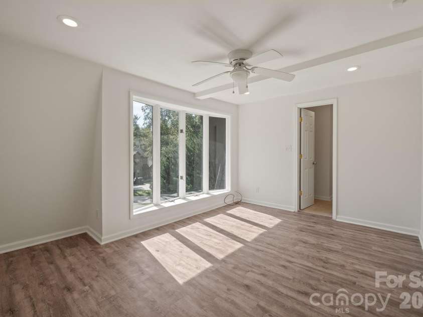 10111 Withers Road, Charlotte, NC 28278.  MLS# CAR4429841, YatesRealty ID 54055. Upstairs Loft/Flex Space