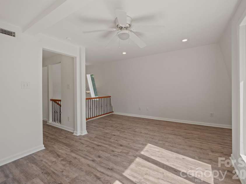10111 Withers Road, Charlotte, NC 28278.  MLS# CAR4429841, YatesRealty ID 54055. Upstairs Loft/Flex Space