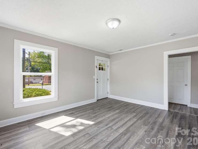1006 C Street, Kannapolis, NC 28081.  MLS# CAR4430307, YatesRealty ID 54057. 