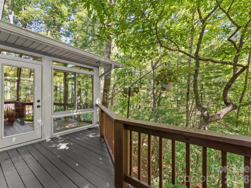 1238 Soquili Drive, Brevard, NC 28712.  MLS# CAR4422481, YatesRealty ID 54058. 