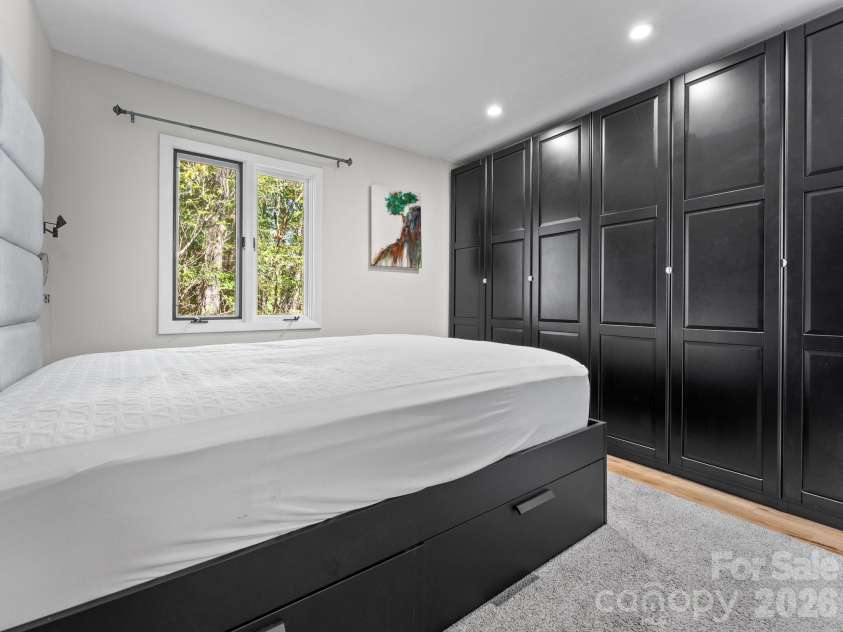 1238 Soquili Drive, Brevard, NC 28712.  MLS# CAR4422481, YatesRealty ID 54058. 