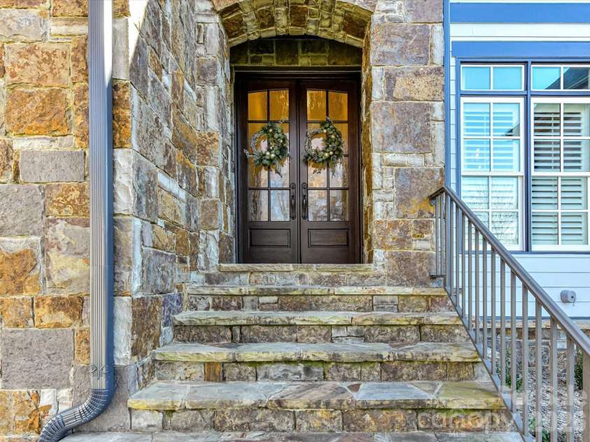 18624 Silent Falls Cove, Davidson, NC 28036.  MLS# CAR4336399, YatesRealty ID 5406. 