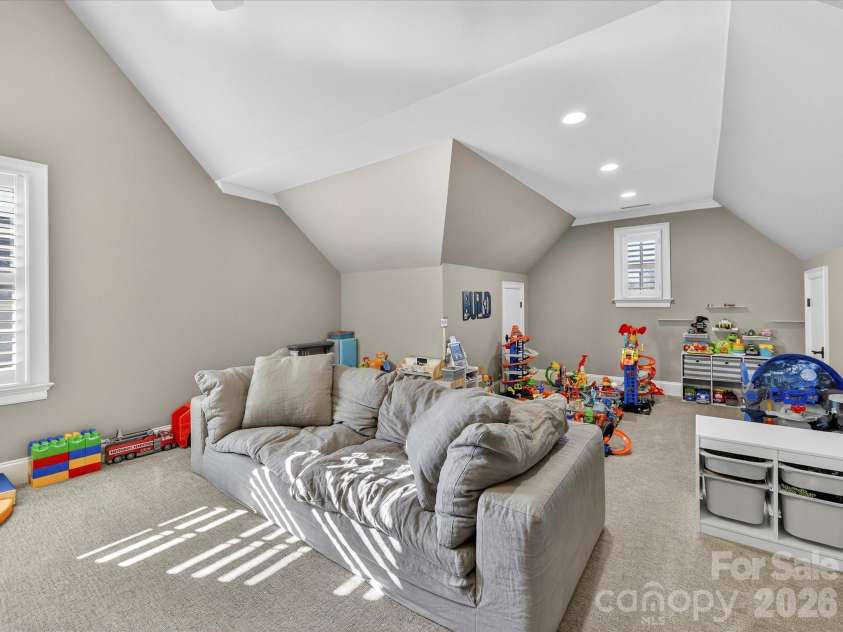 18624 Silent Falls Cove, Davidson, NC 28036.  MLS# CAR4336399, YatesRealty ID 5406. 