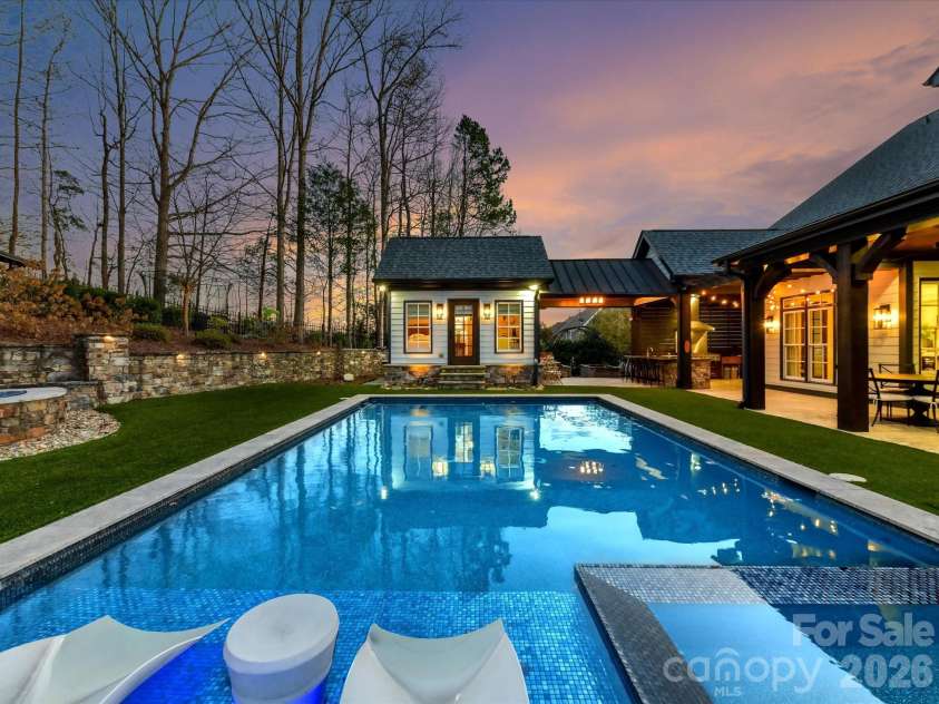 18624 Silent Falls Cove, Davidson, NC 28036.  MLS# CAR4336399, YatesRealty ID 5406. 