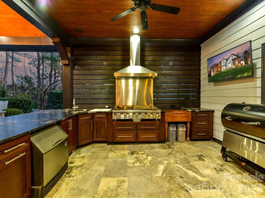 18624 Silent Falls Cove, Davidson, NC 28036.  MLS# CAR4336399, YatesRealty ID 5406. 