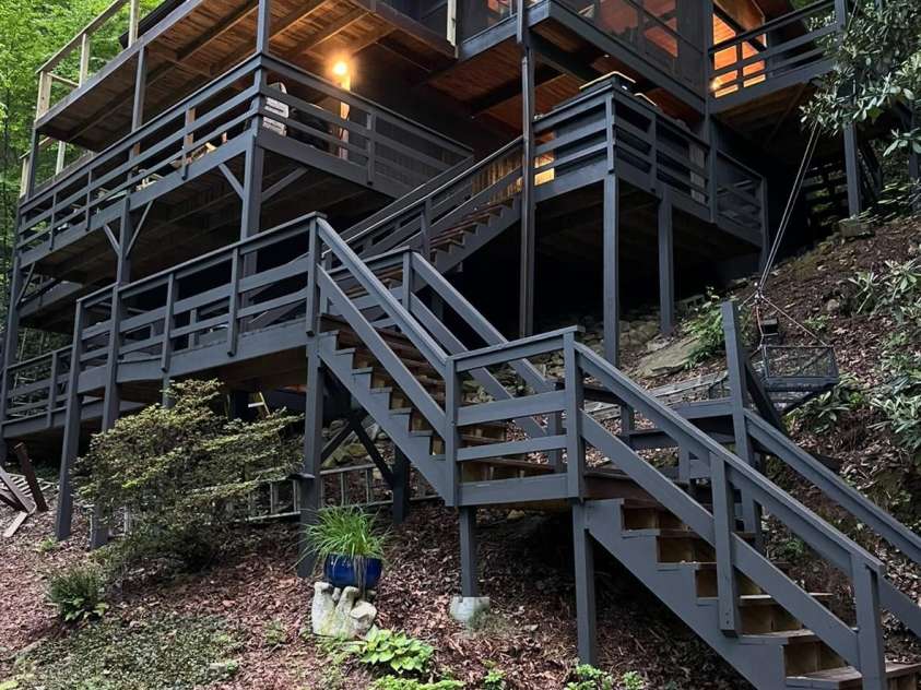 3077 Phoebe Lane, Lenoir, NC 28645.  MLS# CAR4221362, YatesRealty ID 5406. 