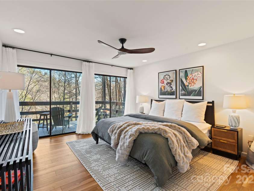 3077 Phoebe Lane, Lenoir, NC 28645.  MLS# CAR4221362, YatesRealty ID 5406. 