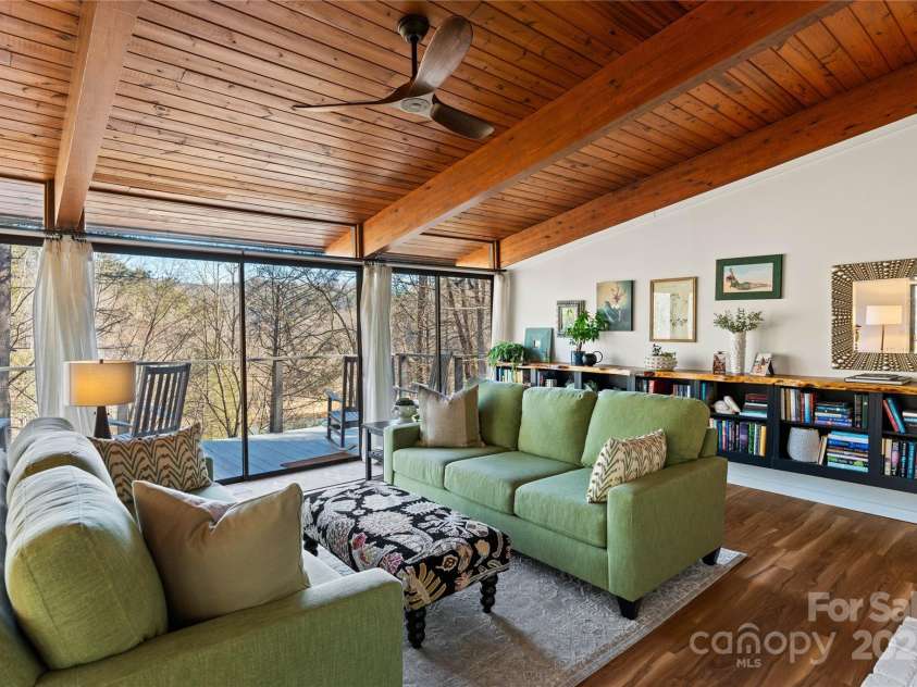 3077 Phoebe Lane, Lenoir, NC 28645.  MLS# CAR4221362, YatesRealty ID 5406. 