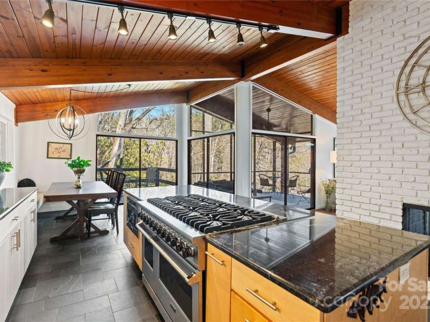 3077 Phoebe Lane, Lenoir, NC 28645.  MLS# CAR4221362, YatesRealty ID 5406. 