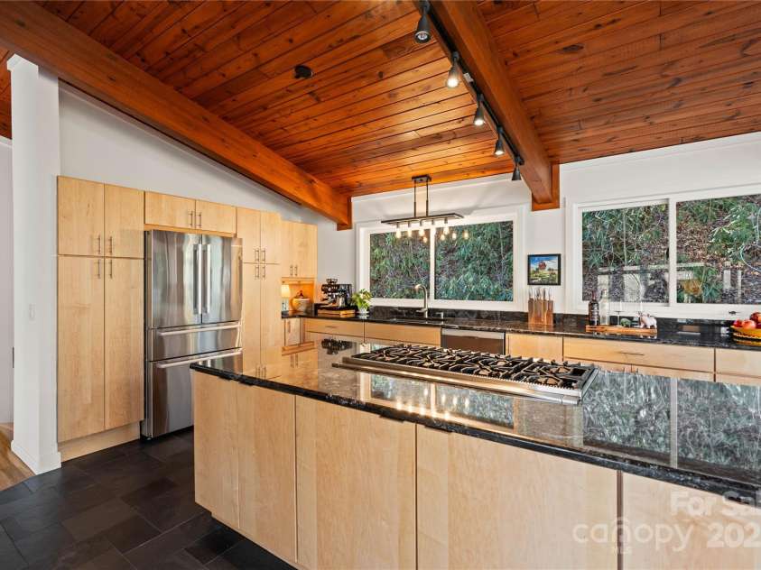 3077 Phoebe Lane, Lenoir, NC 28645.  MLS# CAR4221362, YatesRealty ID 5406. 