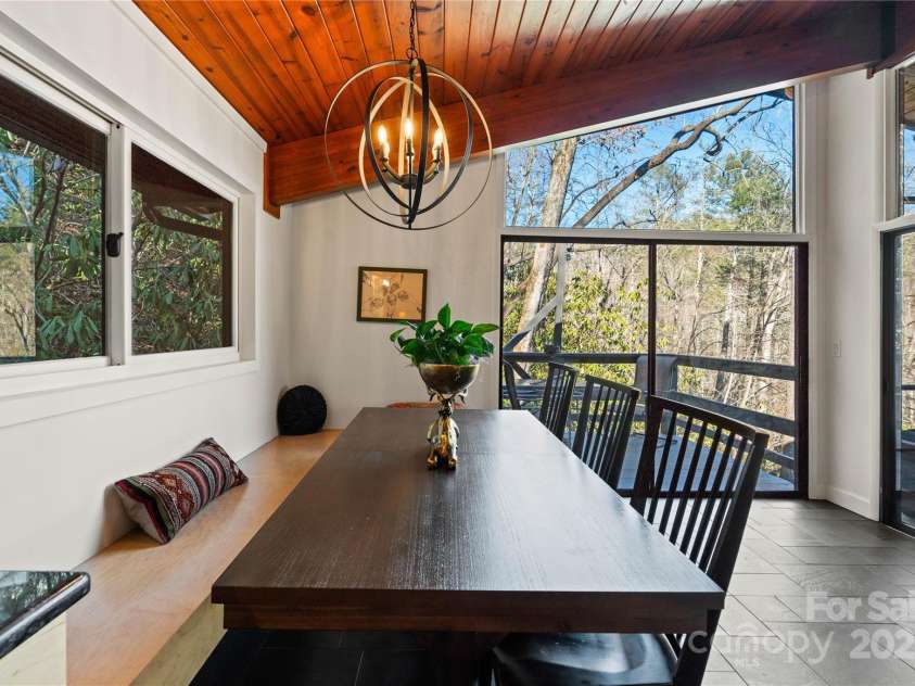 3077 Phoebe Lane, Lenoir, NC 28645.  MLS# CAR4221362, YatesRealty ID 5406. 