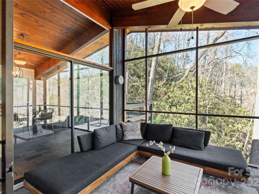 3077 Phoebe Lane, Lenoir, NC 28645.  MLS# CAR4221362, YatesRealty ID 5406. 