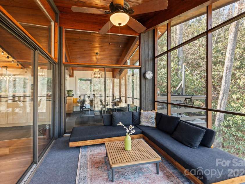 3077 Phoebe Lane, Lenoir, NC 28645.  MLS# CAR4221362, YatesRealty ID 5406. 