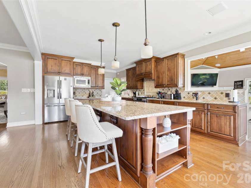 21206 Captiva Court, Cornelius, NC 28031.  MLS# CAR4430124, YatesRealty ID 54060. 