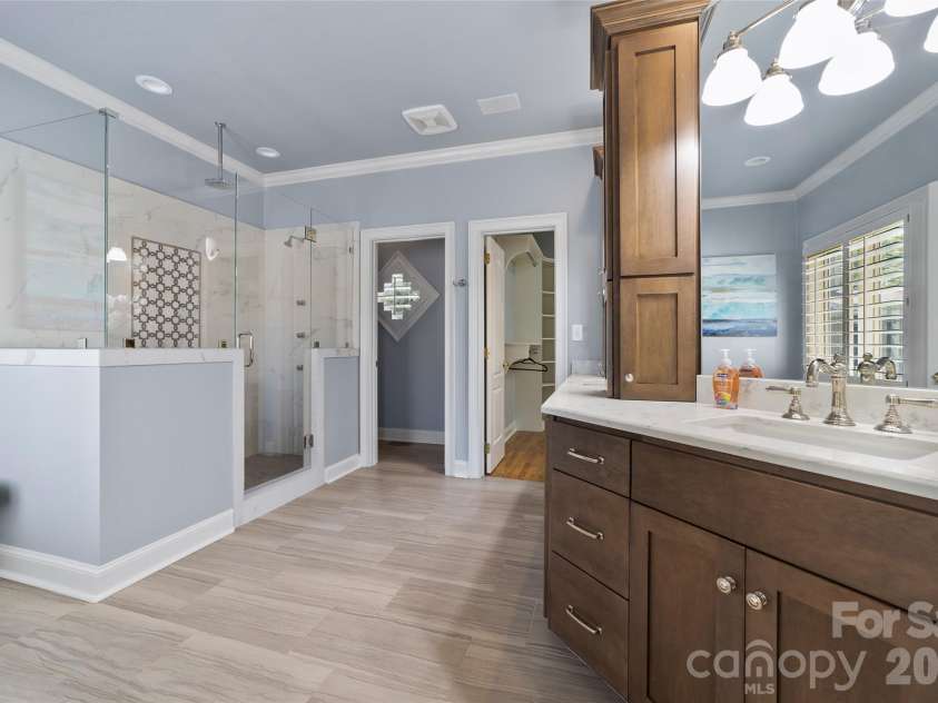 21206 Captiva Court, Cornelius, NC 28031.  MLS# CAR4430124, YatesRealty ID 54060. 