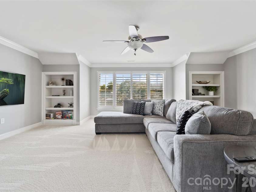 21206 Captiva Court, Cornelius, NC 28031.  MLS# CAR4430124, YatesRealty ID 54060. 