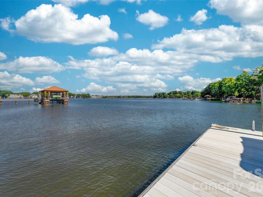 21206 Captiva Court, Cornelius, NC 28031.  MLS# CAR4430124, YatesRealty ID 54060. 