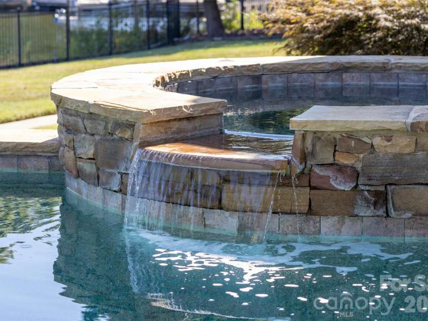 21206 Captiva Court, Cornelius, NC 28031.  MLS# CAR4430124, YatesRealty ID 54060. 