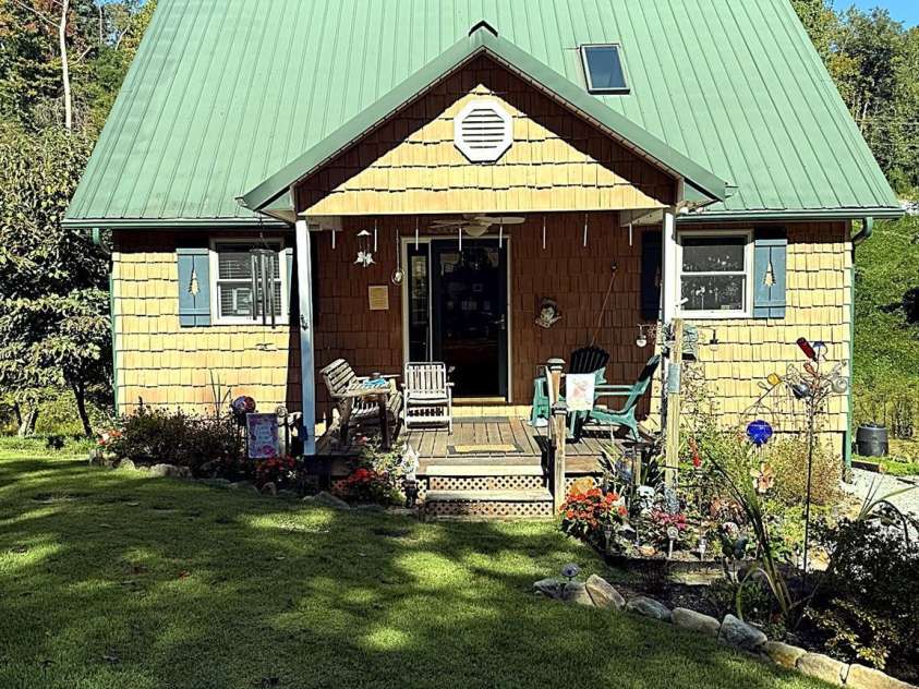 67 Alan Retreat Road, Hendersonville, NC 28792.  MLS# CAR4430107, YatesRealty ID 54061. Front View