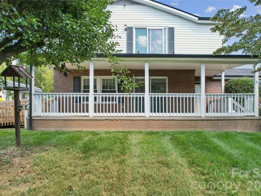 7 Indian Trail Road, Candler, NC 28715.  MLS# CAR4428696, YatesRealty ID 54064. 