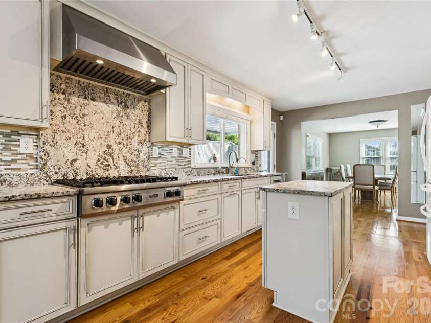 7 Indian Trail Road, Candler, NC 28715.  MLS# CAR4428696, YatesRealty ID 54064. 