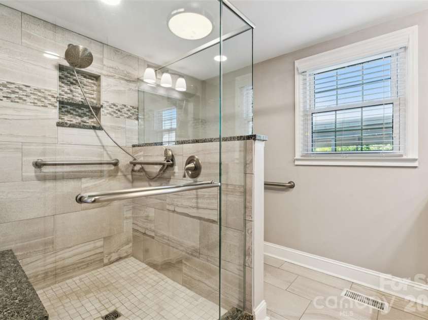 7 Indian Trail Road, Candler, NC 28715.  MLS# CAR4428696, YatesRealty ID 54064. 