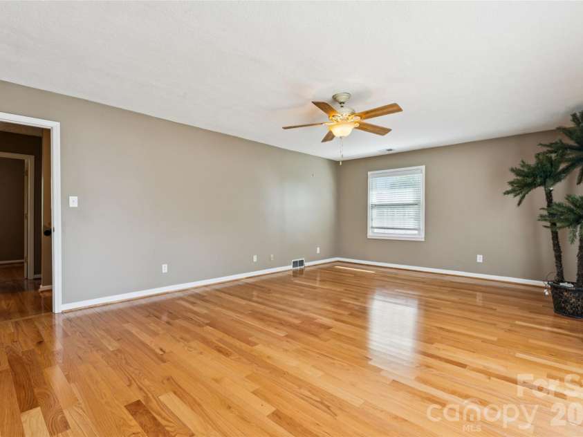 7 Indian Trail Road, Candler, NC 28715.  MLS# CAR4428696, YatesRealty ID 54064. 