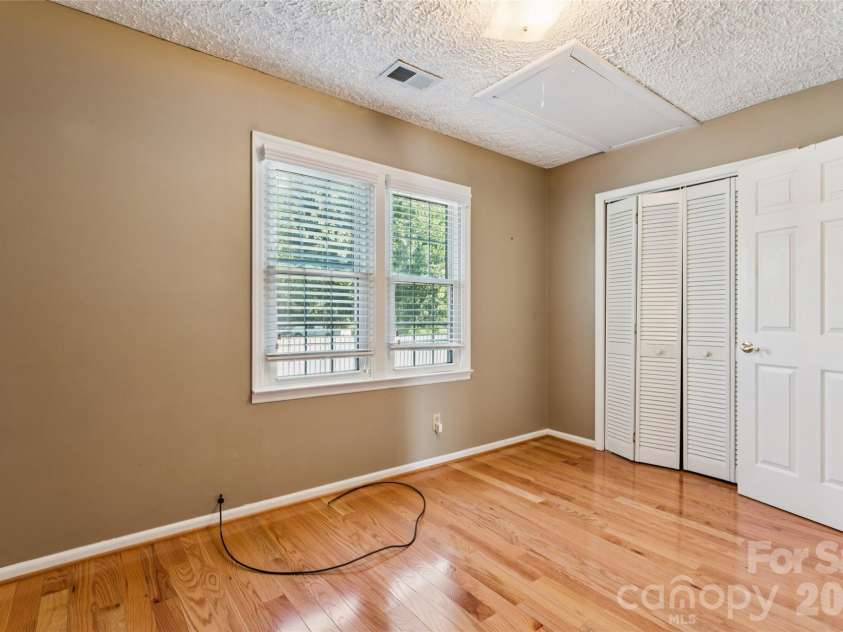 7 Indian Trail Road, Candler, NC 28715.  MLS# CAR4428696, YatesRealty ID 54064. 