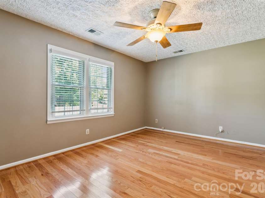 7 Indian Trail Road, Candler, NC 28715.  MLS# CAR4428696, YatesRealty ID 54064. 