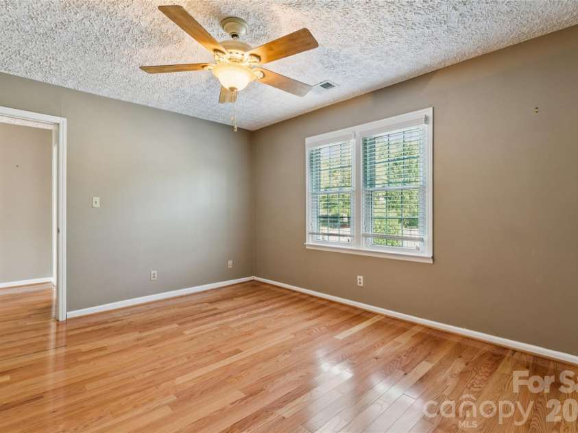 7 Indian Trail Road, Candler, NC 28715.  MLS# CAR4428696, YatesRealty ID 54064. 