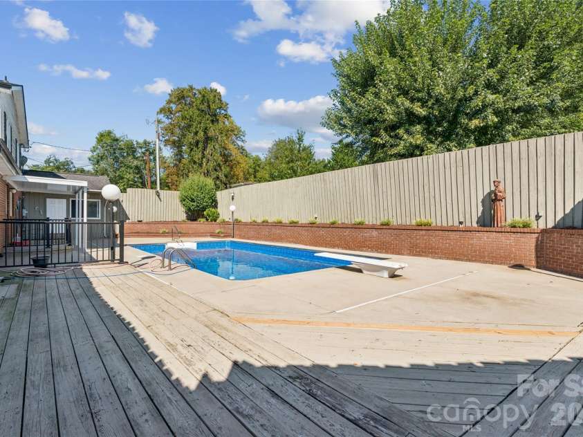 7 Indian Trail Road, Candler, NC 28715.  MLS# CAR4428696, YatesRealty ID 54064. 