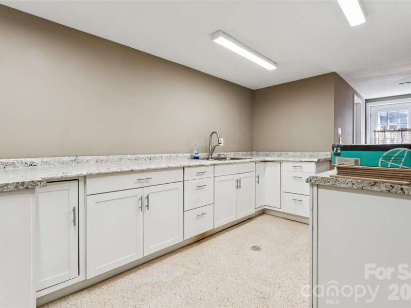 7 Indian Trail Road, Candler, NC 28715.  MLS# CAR4428696, YatesRealty ID 54064. 