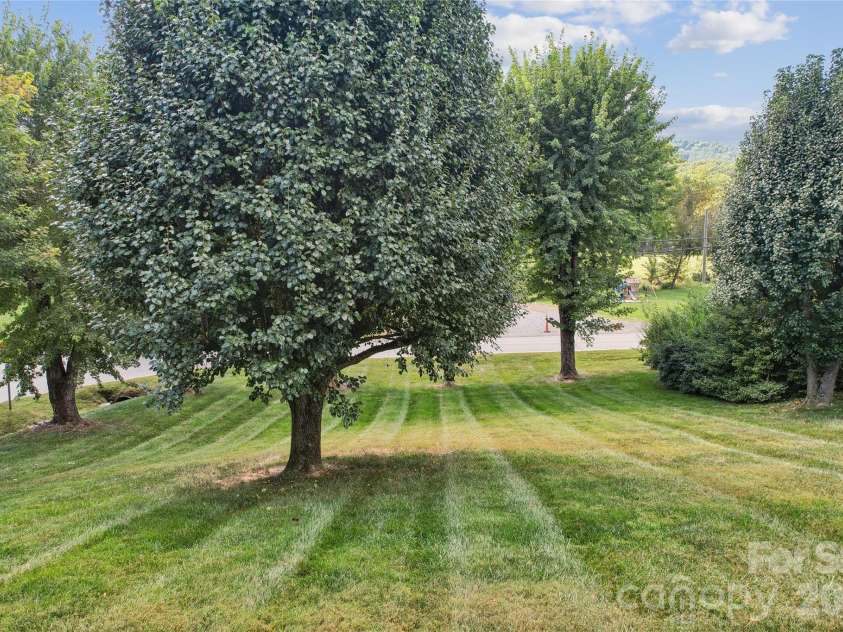 7 Indian Trail Road, Candler, NC 28715.  MLS# CAR4428696, YatesRealty ID 54064. 
