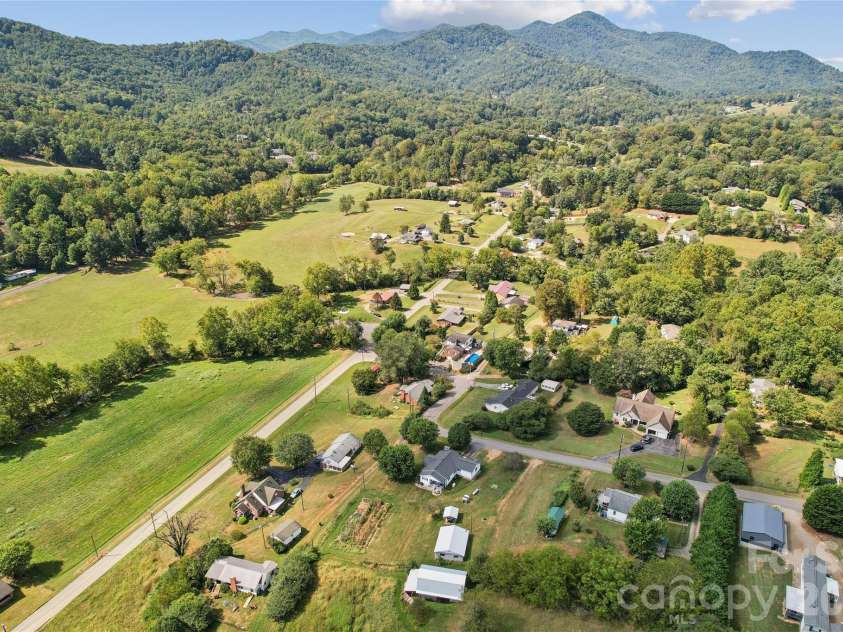 7 Indian Trail Road, Candler, NC 28715.  MLS# CAR4428696, YatesRealty ID 54064. 