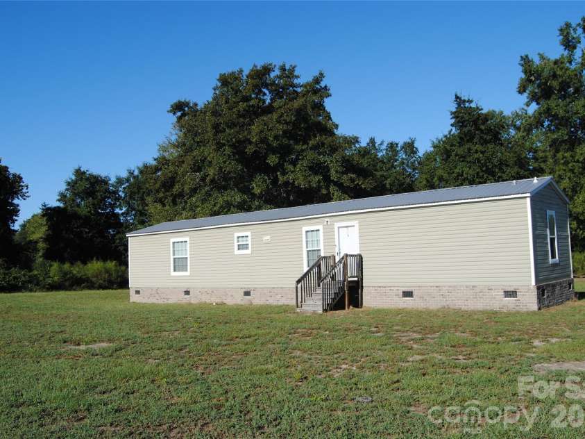 2759 Lockhart Road, Kershaw, SC 29067.  MLS# CAR4429923, YatesRealty ID 54065. 