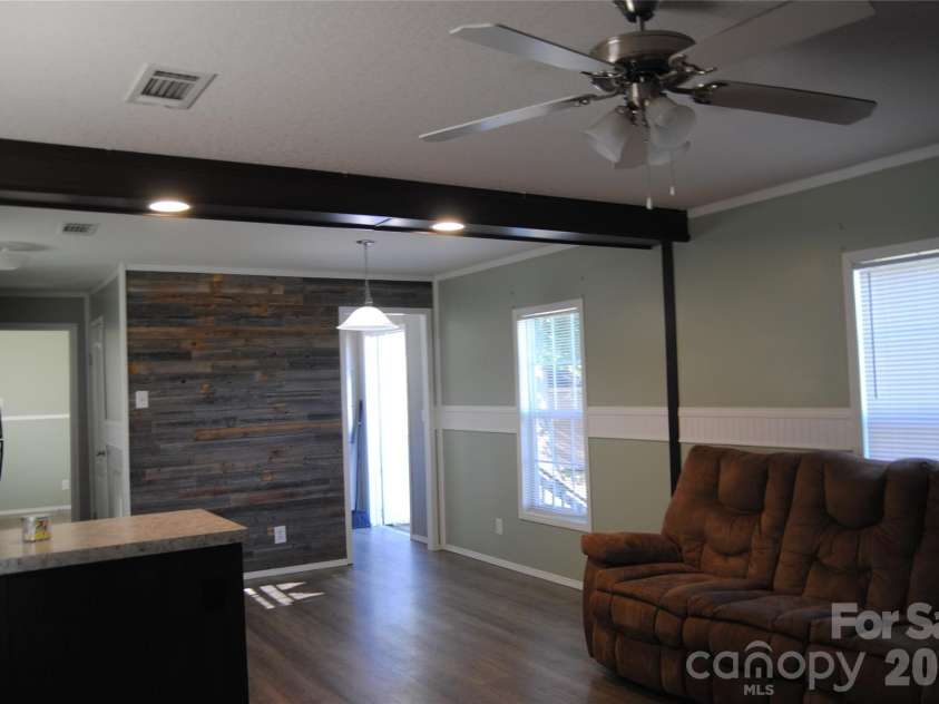 2759 Lockhart Road, Kershaw, SC 29067.  MLS# CAR4429923, YatesRealty ID 54065. 