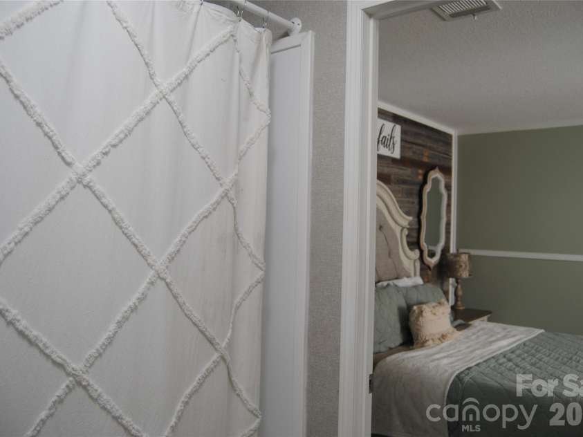 2759 Lockhart Road, Kershaw, SC 29067.  MLS# CAR4429923, YatesRealty ID 54065. 