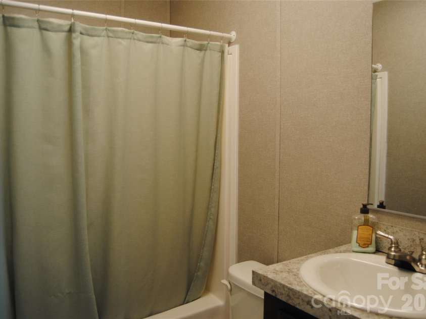 2759 Lockhart Road, Kershaw, SC 29067.  MLS# CAR4429923, YatesRealty ID 54065. 