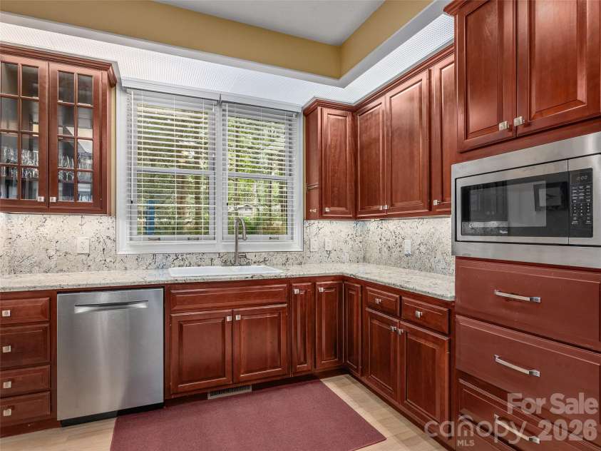 2509 Little River Road, Hendersonville, NC 28739.  MLS# CAR4429108, YatesRealty ID 54066. Kitchen