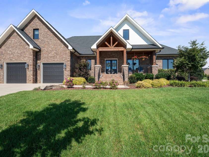 2959 Tavistock Lane, Lincolnton, NC 28092.  MLS# CAR4427748, YatesRealty ID 54068. 