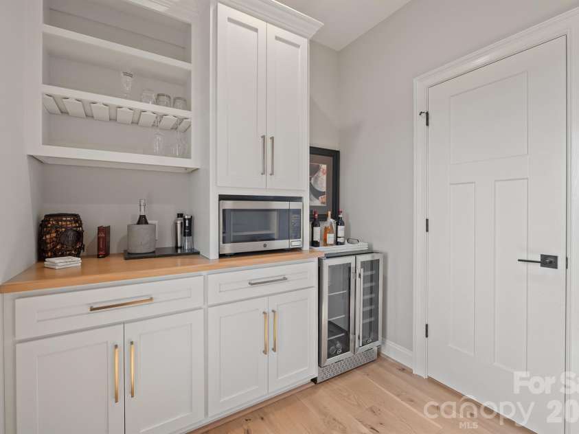 2959 Tavistock Lane, Lincolnton, NC 28092.  MLS# CAR4427748, YatesRealty ID 54068. 