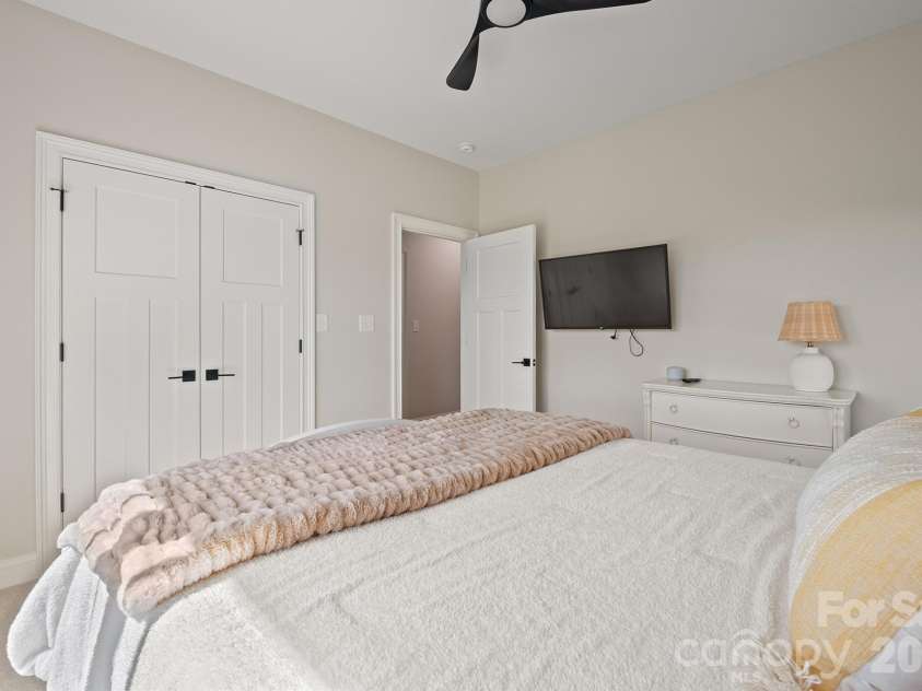 2959 Tavistock Lane, Lincolnton, NC 28092.  MLS# CAR4427748, YatesRealty ID 54068. 