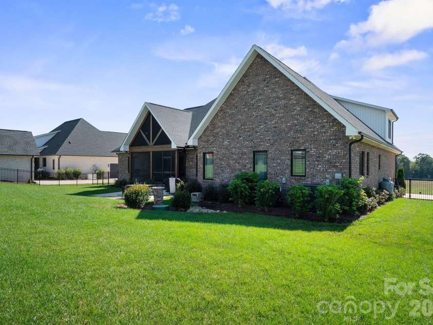 2959 Tavistock Lane, Lincolnton, NC 28092.  MLS# CAR4427748, YatesRealty ID 54068. 
