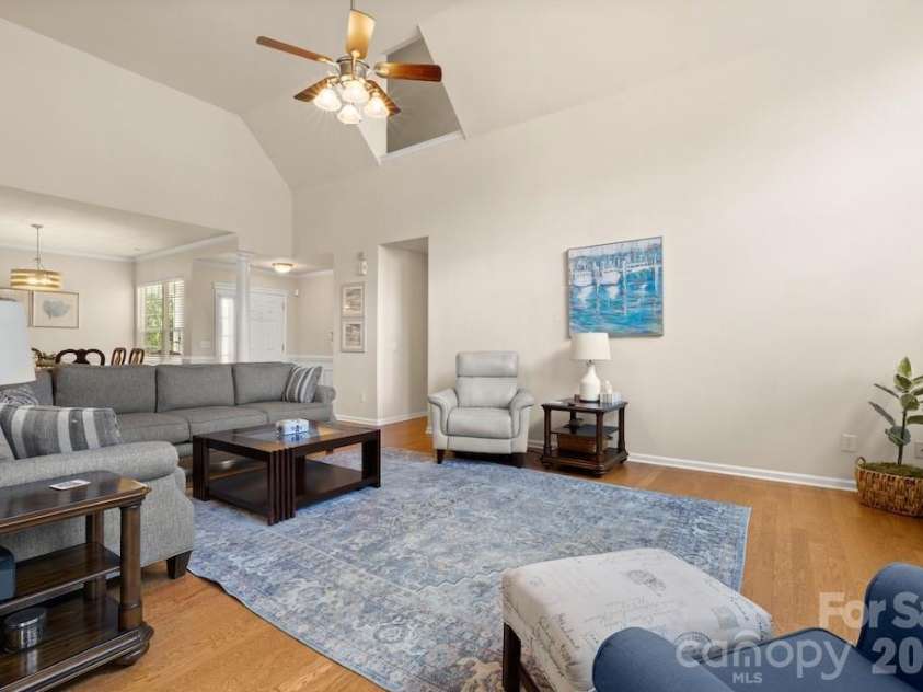 6723 Carrington Pointe Drive, Huntersville, NC 28078.  MLS# CAR4427331, YatesRealty ID 54069. 